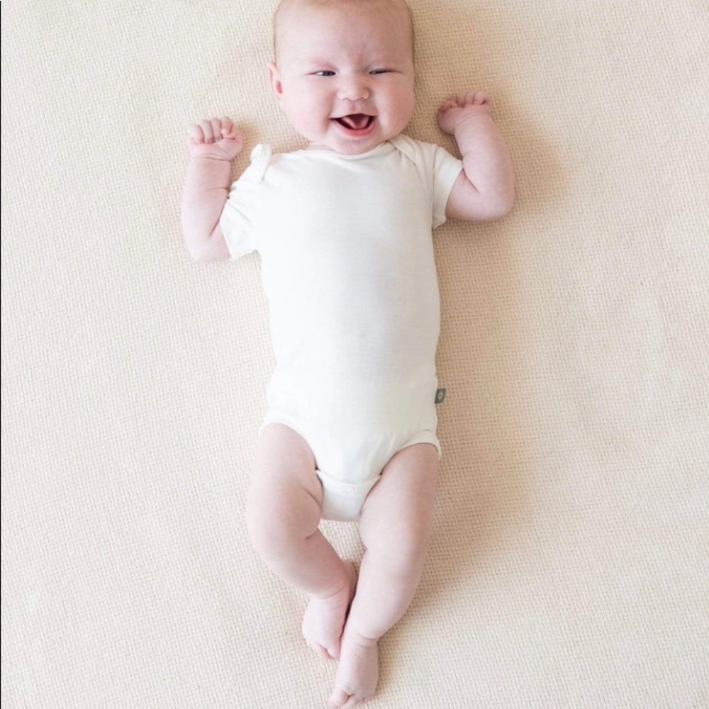 Kyte Baby Onesie and Hat in cloud - worn 1x - like new - washed and air dried